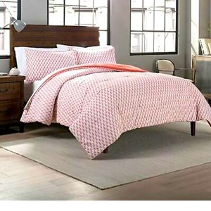 NWT Garment Washed Duvet Cover Set Full/Queen Paisley Coral